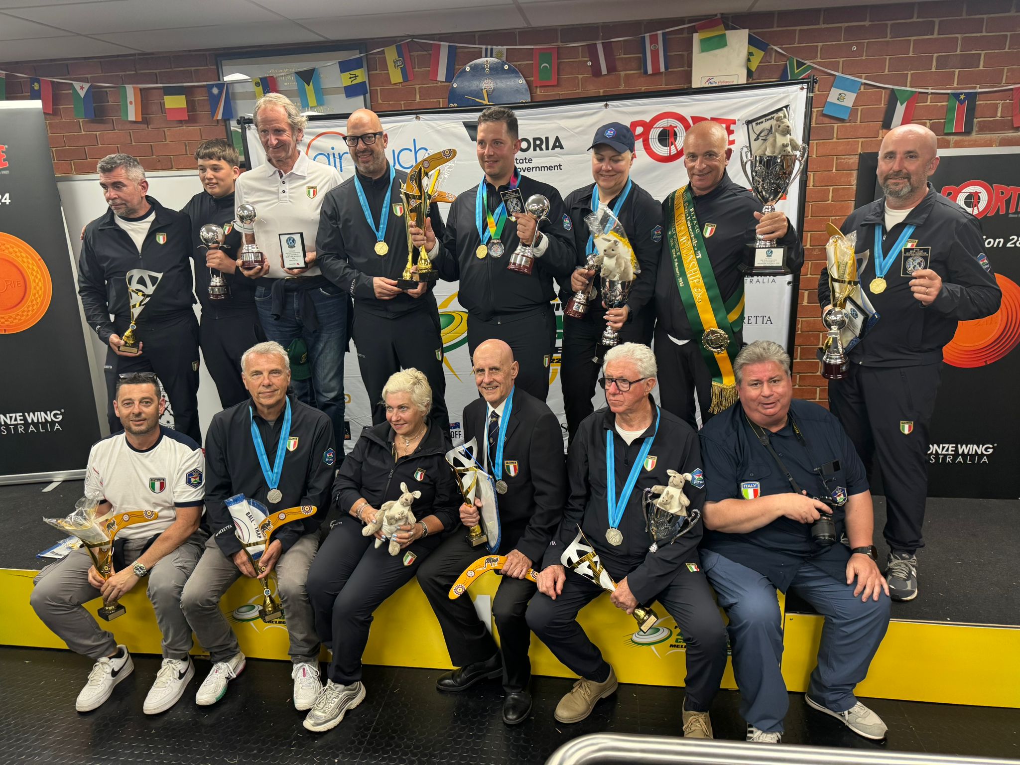 Fossa Universaele - La Squadra Italiana